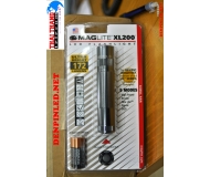 Đèn pin siêu sáng USA Maglite XL200